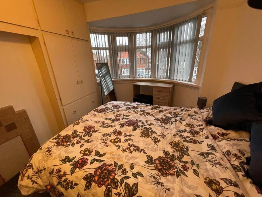 Large Beautiful 3 Bed House In City Of Birmingam Exterior foto